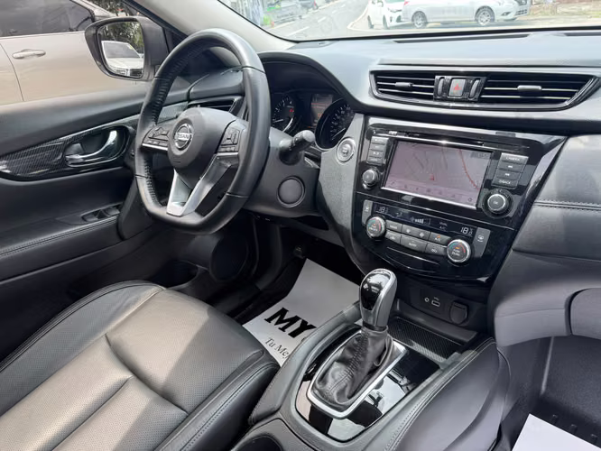 NISSAN XTRAIL 4WD FULL EXTRAS SOLO 28 MIL KILOMETROS