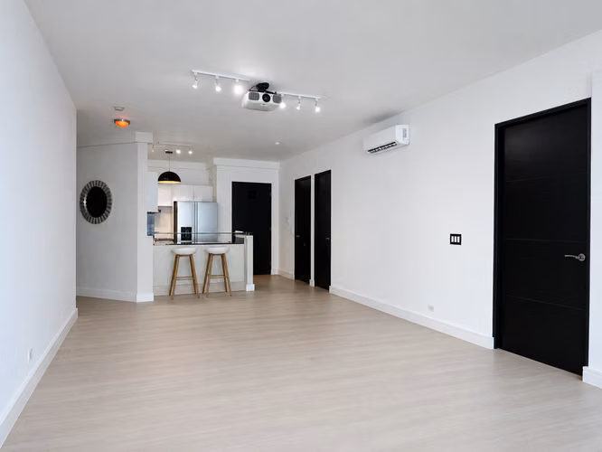 ALQUILER DE APARTAMENTO EN AVENIDA BALBOA - Imagen 3