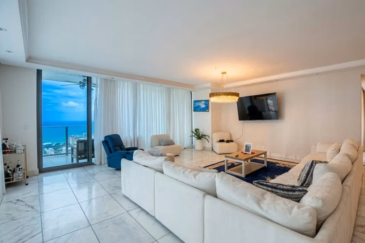 Apartamento en Punta Paitilla I amoblado I 3 Rec I con balcon y vista al mar - Imagen 3