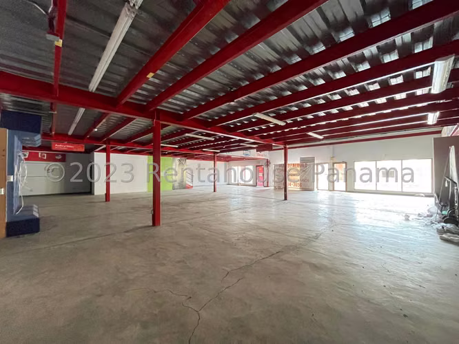 VENTA DE LOCAL EN CHORRERA DDB23-9978