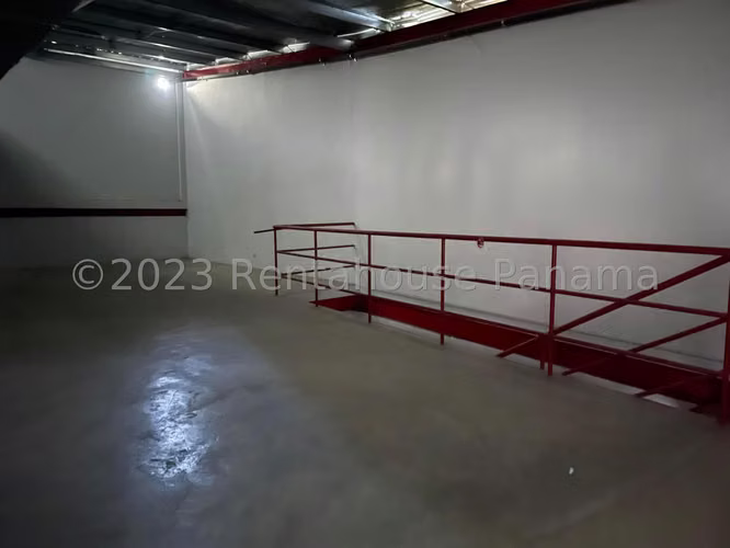 VENTA DE LOCAL EN CHORRERA DDB23-9978