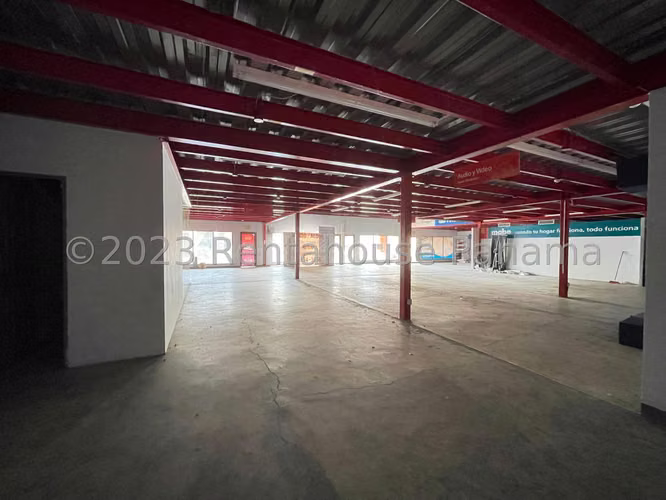 VENTA DE LOCAL EN CHORRERA DDB23-9978