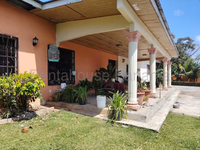 Alquiler de amplia casa la Chorrera, Panamá 26GC9043