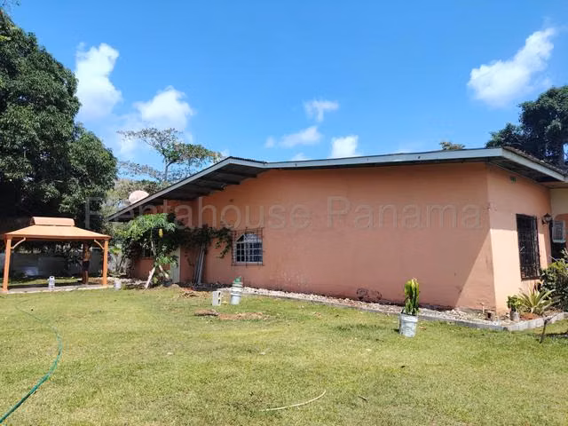 Alquiler de amplia casa la Chorrera, Panamá 26GC9043