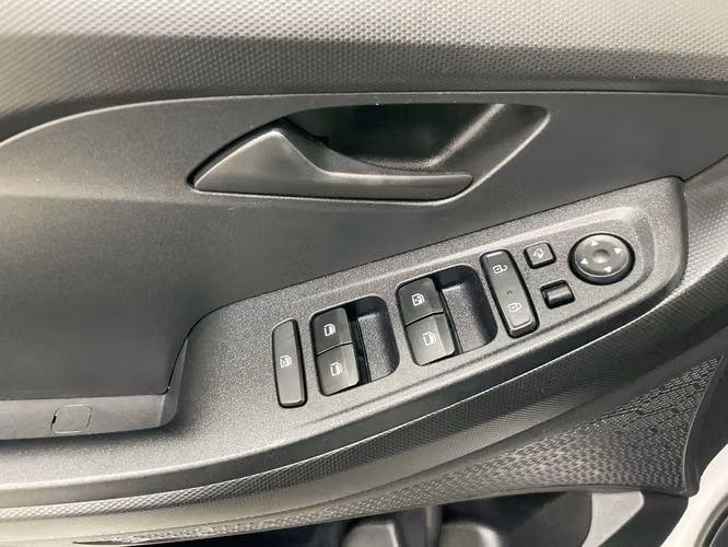 HYUNDAI CRETA - 2026 - HCX - Automarket - Imagen 4