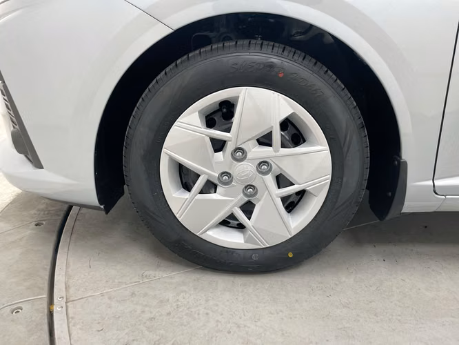 HYUNDAI ACCENT - 2026 - ACAXX - Automarket - Imagen 2