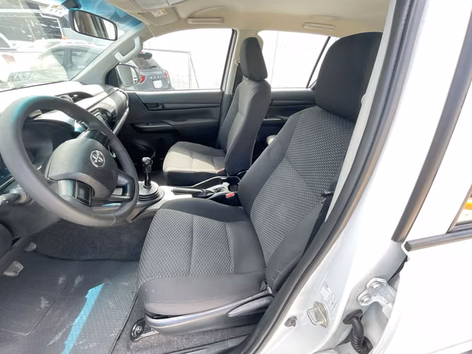 TOYOTA HILUX - 2025 - PPHX - Automarket - Imagen 5