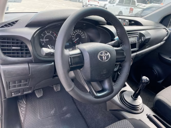 TOYOTA HILUX - 2025 - PPHX - Automarket - Imagen 6