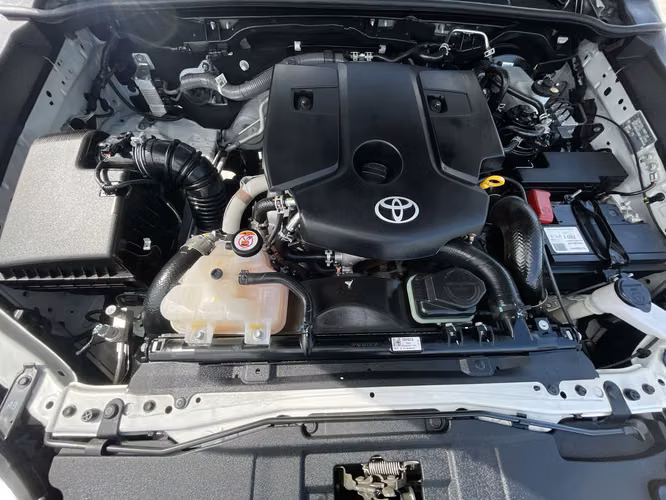 TOYOTA HILUX - 2025 - PPHX - Automarket - Imagen 3