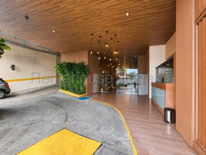 Lujoso Apartamento en Venta en Coco del Mar 27*1782Mfk - Imagen 3