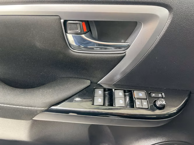 TOYOTA FORTUNER - 2025 - TFXX - Automarket - Imagen 4