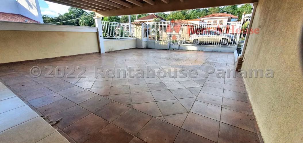 Venta de Casa Con Piscina en Arraijan 27*1754Mfk - Imagen 8