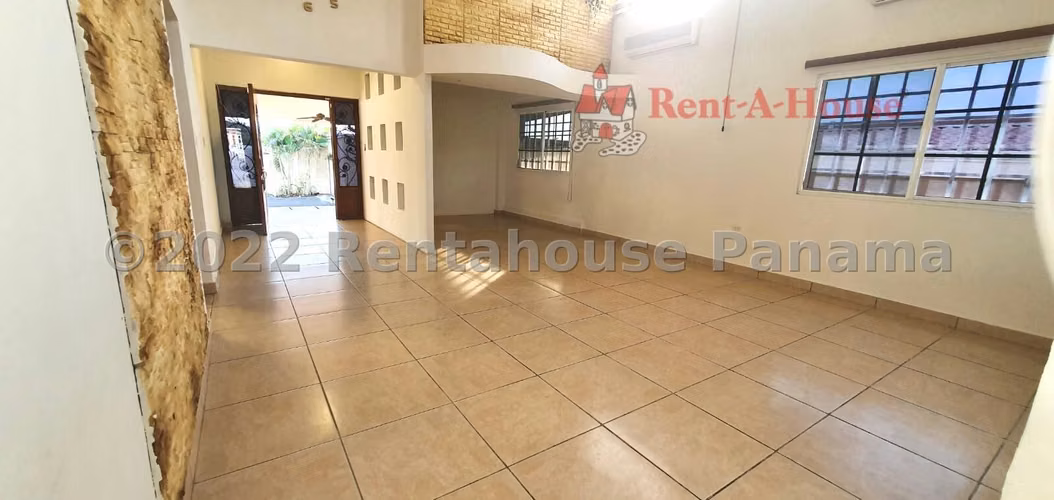 Venta de Casa Con Piscina en Arraijan 27*1754Mfk - Imagen 10