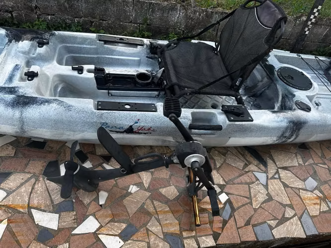 Kayak striker de 13 pies