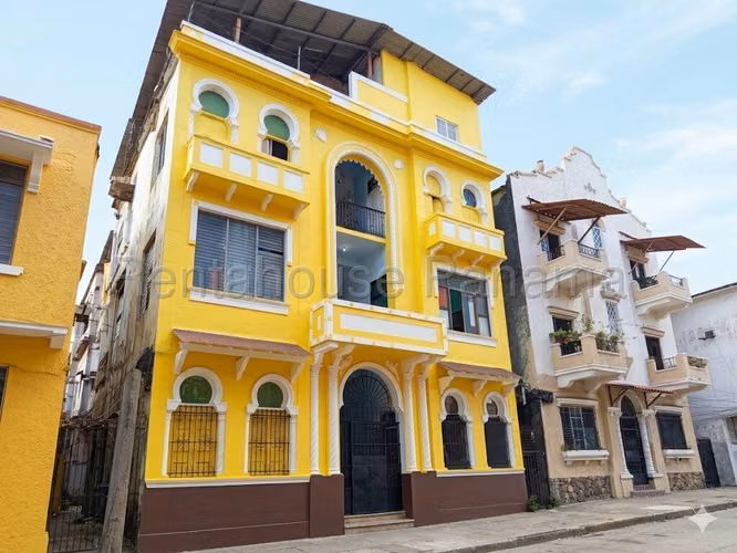 VENTA DE EDIFICIO EN CASCO ANTIGUO  - DARIEN