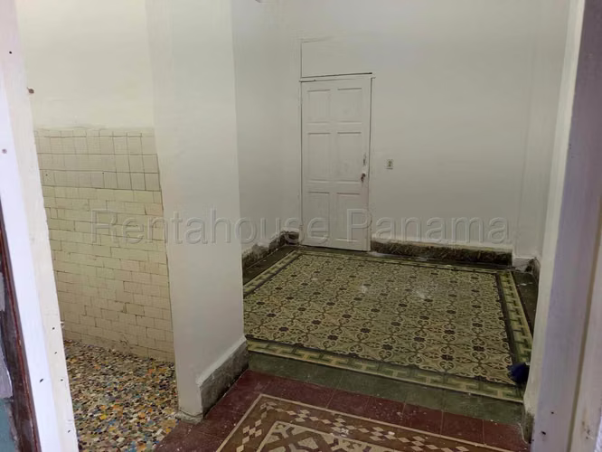 VENTA DE EDIFICIO EN CASCO ANTIGUO  - DARIEN