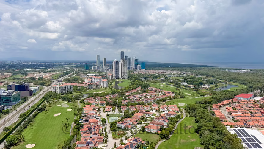 Venta – PH GreenGarden, Santa María