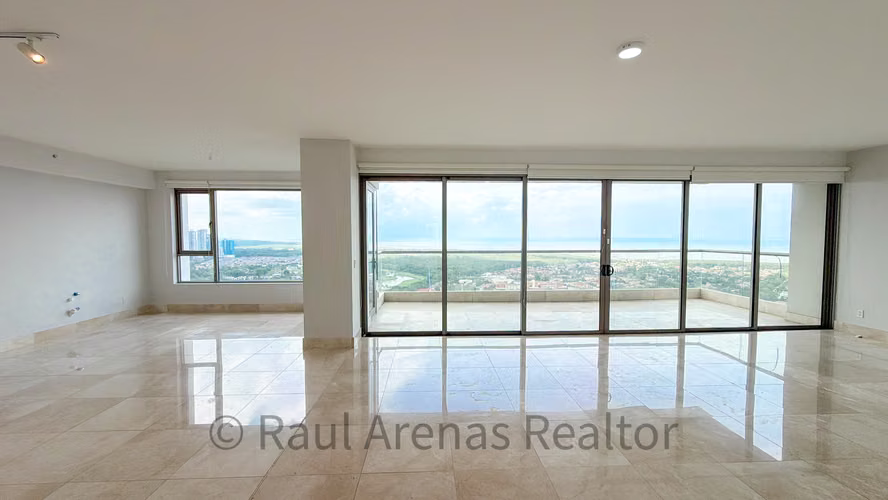 Venta – PH GreenGarden, Santa María