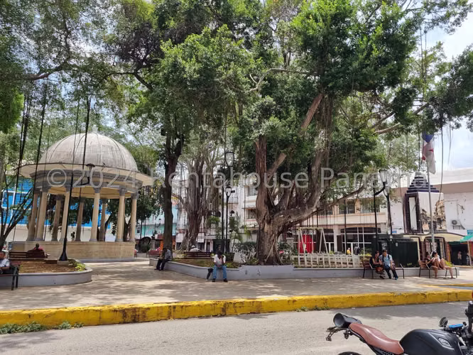 VENTA DE EDIFICIO EN SANTA ANA  - CASA GALICIA