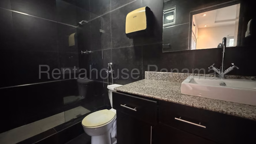 VENTA DE EDIFICIO EN PARQUE LEFEVRE  - CASA COMERCIAL - Imagen 18