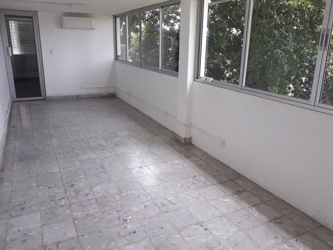 VENTA DE OFICINA LOS ANGELES GM