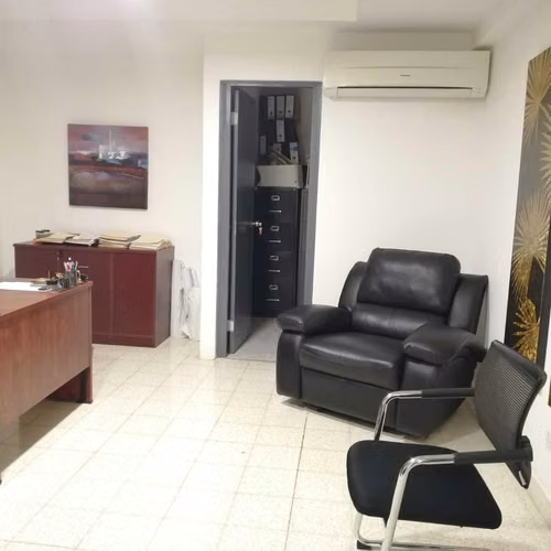 VENTA DE OFICINA LOS ANGELES GM