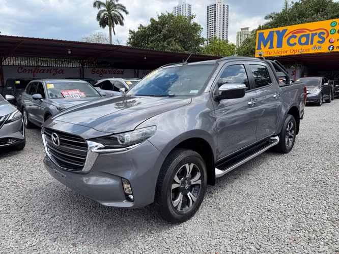 Mazda BT-50 2022 - Imagen 3
