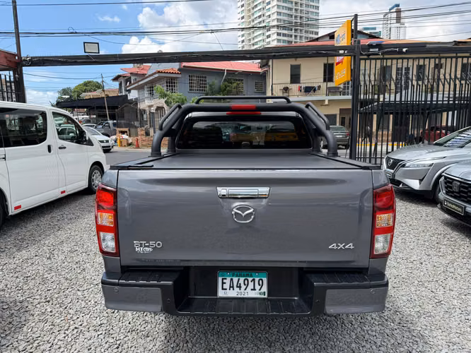 Mazda BT-50 2022 - Imagen 5