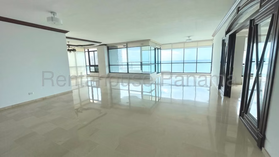 Venta de Exclusivo Apartamento de Lujo Frente al Mar en Av Balboa 27*1756Mfk - Imagen 5