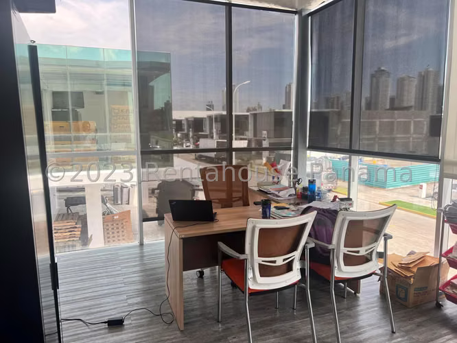 VENTA DE GALERA PARQUE LEFEVRE GM - Imagen 6