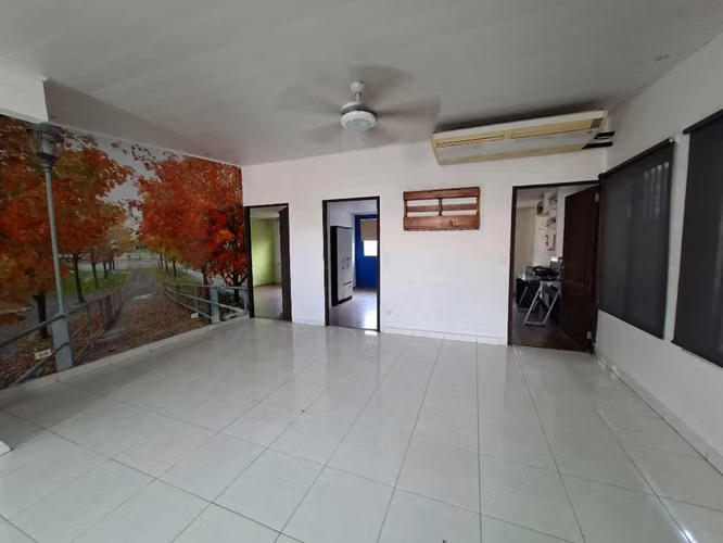 En venta amplia casa en Chanis #26-8970GE - Imagen 5