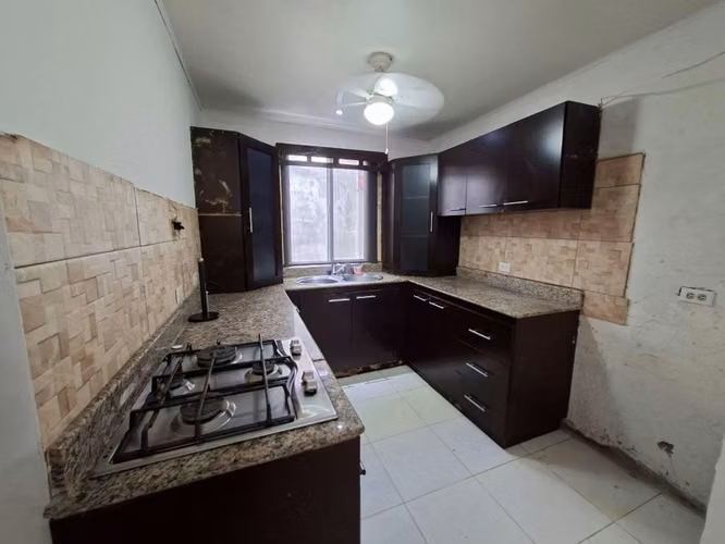 En venta amplia casa en Chanis #26-8970GE - Imagen 2