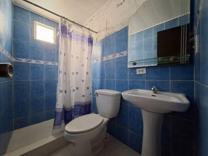 En venta amplia casa en Chanis #26-8970GE - Imagen 3