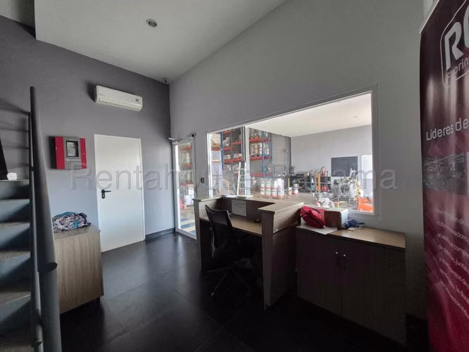 Galera de 618 m² en venta / Mañanitas / Con Andén de Carga y Oficinas / Cod. 27-1818 AGPM