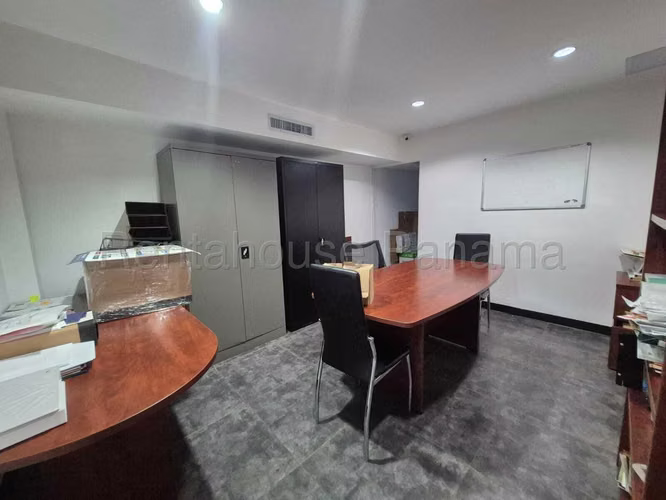 Galera de 618 m² en venta / Mañanitas / Con Andén de Carga y Oficinas / Cod. 27-1818 AGPM