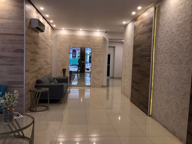 Alquiler Apartamento El Cangrejo Amoblado 3R/2B/CBE/ 2 Estacionamientos  - Imagen 2
