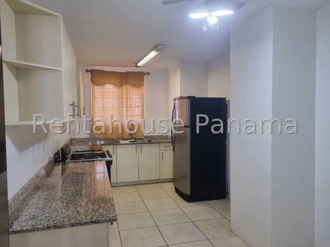 Alquiler Casa Brisas del Golf - YD