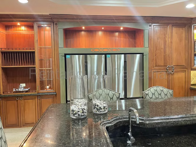 Vendo Casa en Costa del Este LC27-907