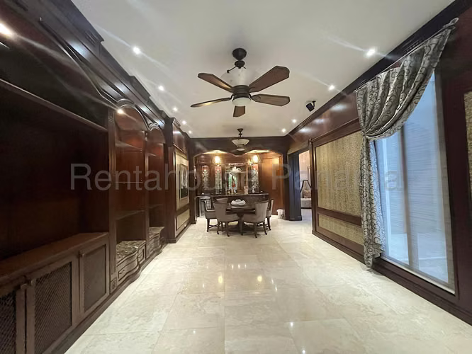 Vendo Casa en Costa del Este LC27-907