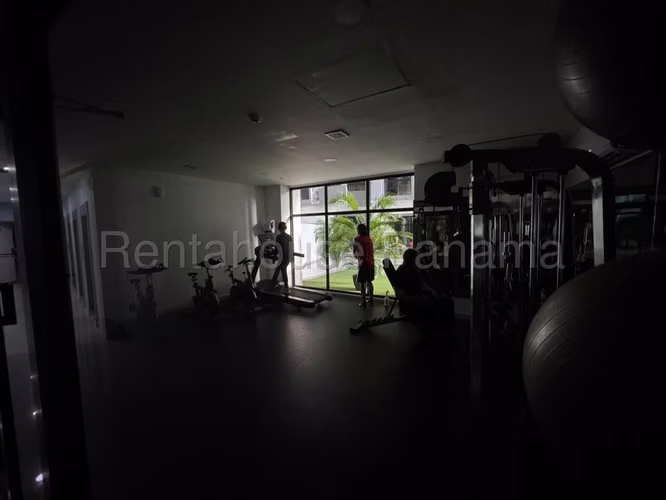 Se Alquila Apartamento en Via España YDU - Imagen 4
