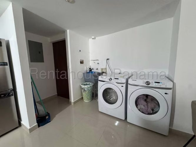 Se Alquila Apartamento en Via España YDU - Imagen 10