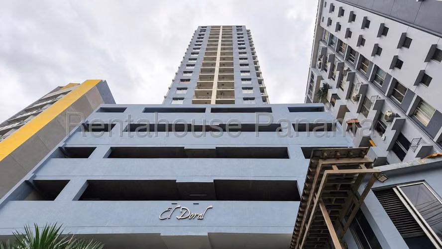 Se Vende Apartamento en 12 de Octubre YDU