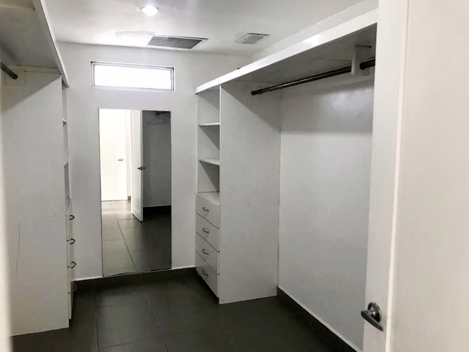 Venta de Casa Dúplex en Obarrio – Calle 61 - Imagen 6