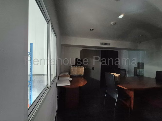 VENTA DE GALERA EN DOS CAMINOS LAS MANANITAS HQ - Imagen 13