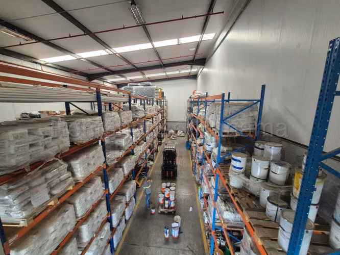 VENTA DE GALERA EN DOS CAMINOS LAS MANANITAS HQ - Imagen 2