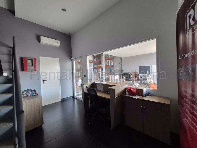 VENTA DE GALERA EN DOS CAMINOS LAS MANANITAS HQ - Imagen 14