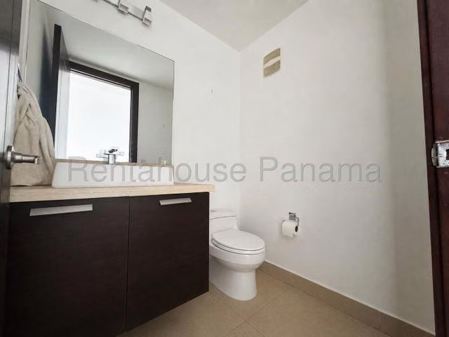 Se vente apartamento con increíbles vistas Punta Pacífica - Imagen 4