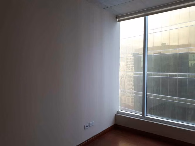 Alquiler de Oficina en Bella vista Ocean Business Plaza EC