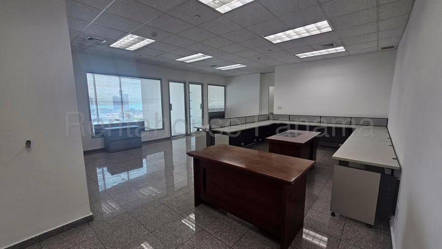 Alquiler de Oficina en Calle 50 Torre Global Plaza EC