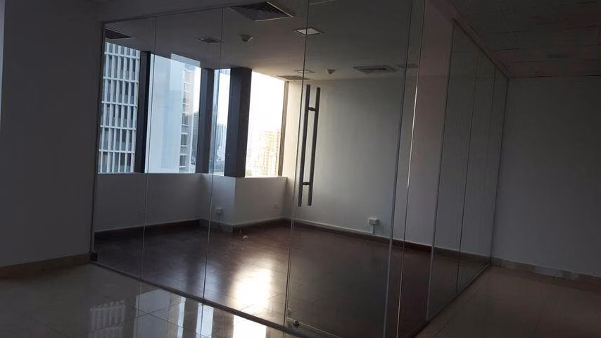 Alquiler de Oficina en Calle 50 Plaza Credicorp EC